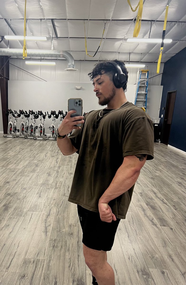 Her: lets take pumpkin patch photos

Me: (i heard pump photos)