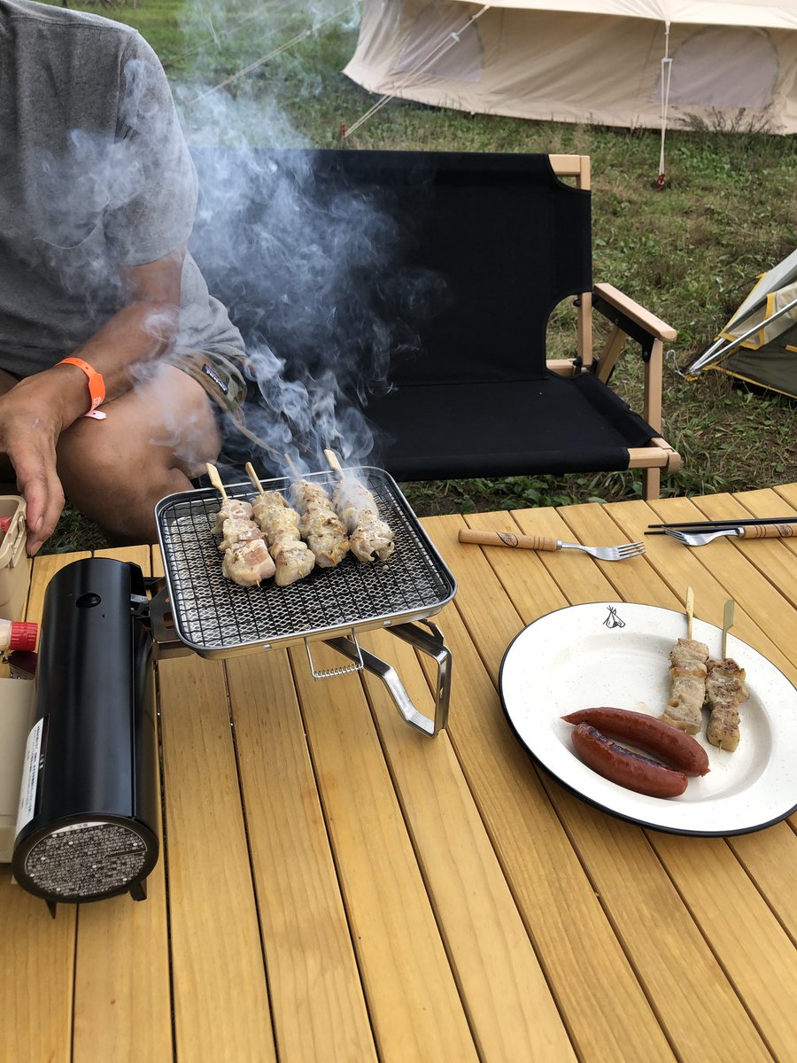 eeeeebo's tweet photo. GO OUT CAMP 2023
富士山見えると気分があがるね↑
１０年以上振りのふもとっぱらキャンプ場は色々綺麗になっていて快適だった。

３人目出産してから毎日バタバタで久しぶりにゆっくりできた事に感謝♡ https://t.co/ZkcRe4imdP