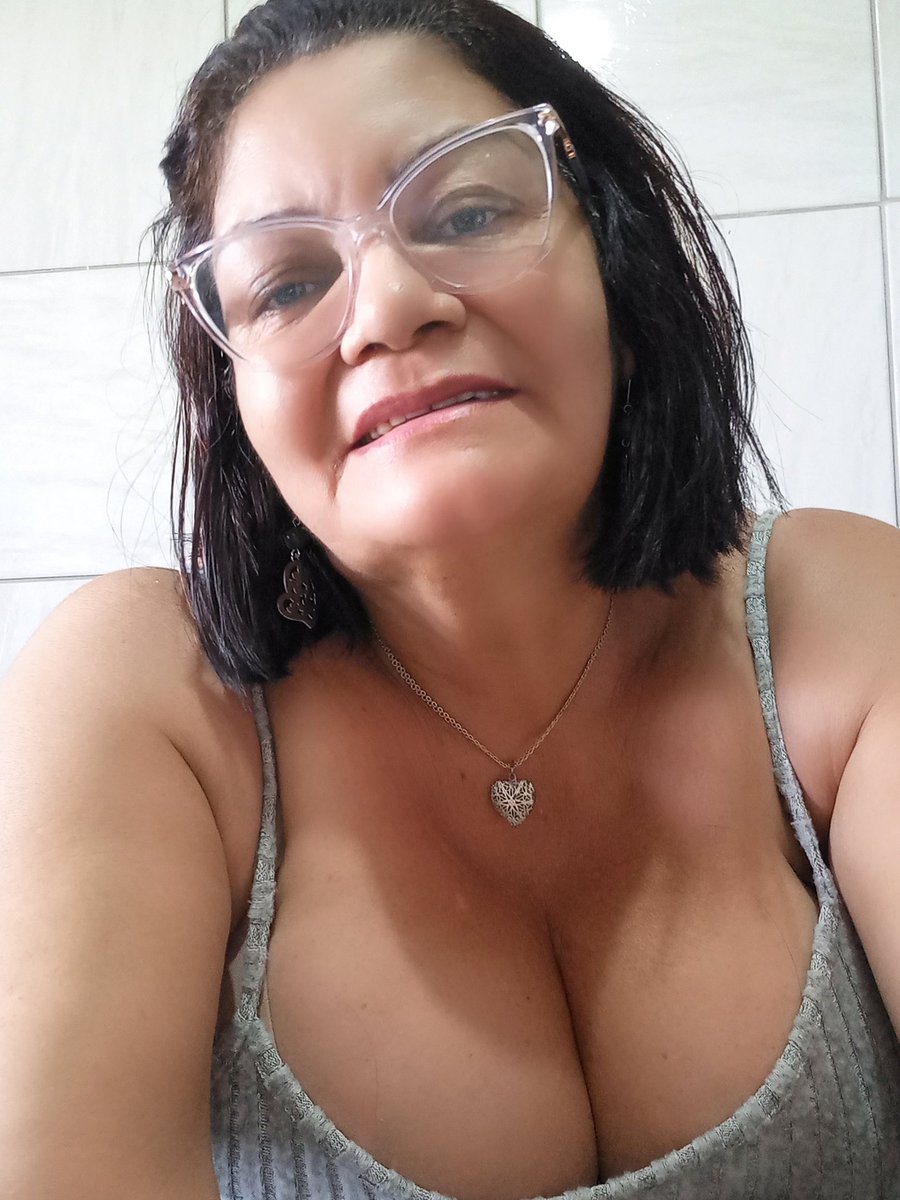 Boa Noite meus amores um feliz início de semana a todos.
