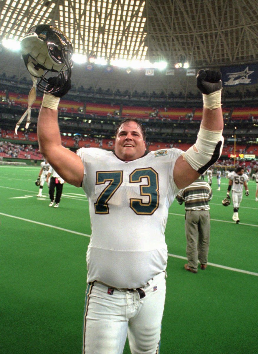 The @Jaguars got their first win in team history 28 years ago today by  beating the Houston Oilers, 17-16, at the Astrodome., image size:876x1200