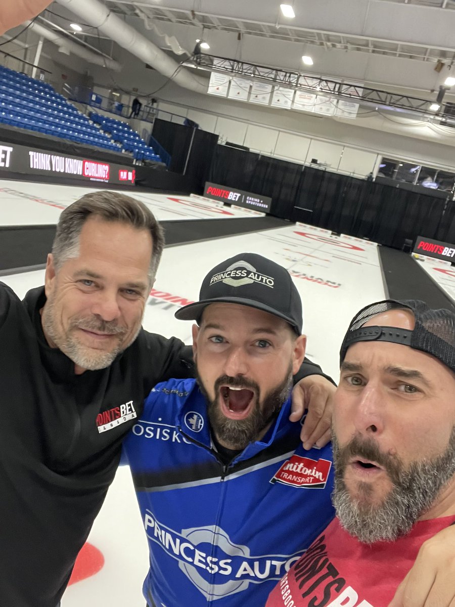 nicsulsky's tweet photo. Congratulations to @teamcarruthers for taking down their 2nd @PointsBetCanada Invitational in a row!! Amazing. π₯
And extra πβ€οΈ to @Reidarama for having the best beard in the game π₯
#CurlingRocks #BeardsRule https://t.co/k8jdRLeAsY