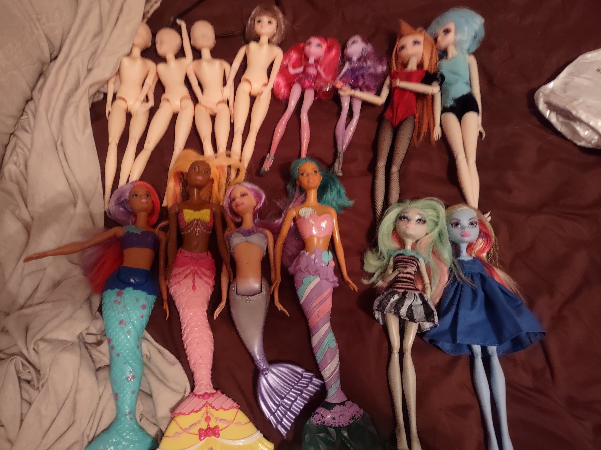 JORM THE YUUYA LIKER (I sell dolls 😳) (@Skidaddle_Skdoo) / X