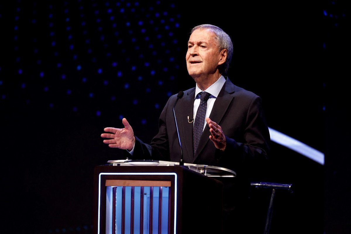 El riesgo de hiperinflación es prometer medidas milagreras para estabilizar la economía. Lo que precisamos para acabar con la inflación es, primero, tener equilibrio fiscal como tenemos en #Córdoba. Segundo, tener un Banco Central independiente que no financie el tesoro y que la