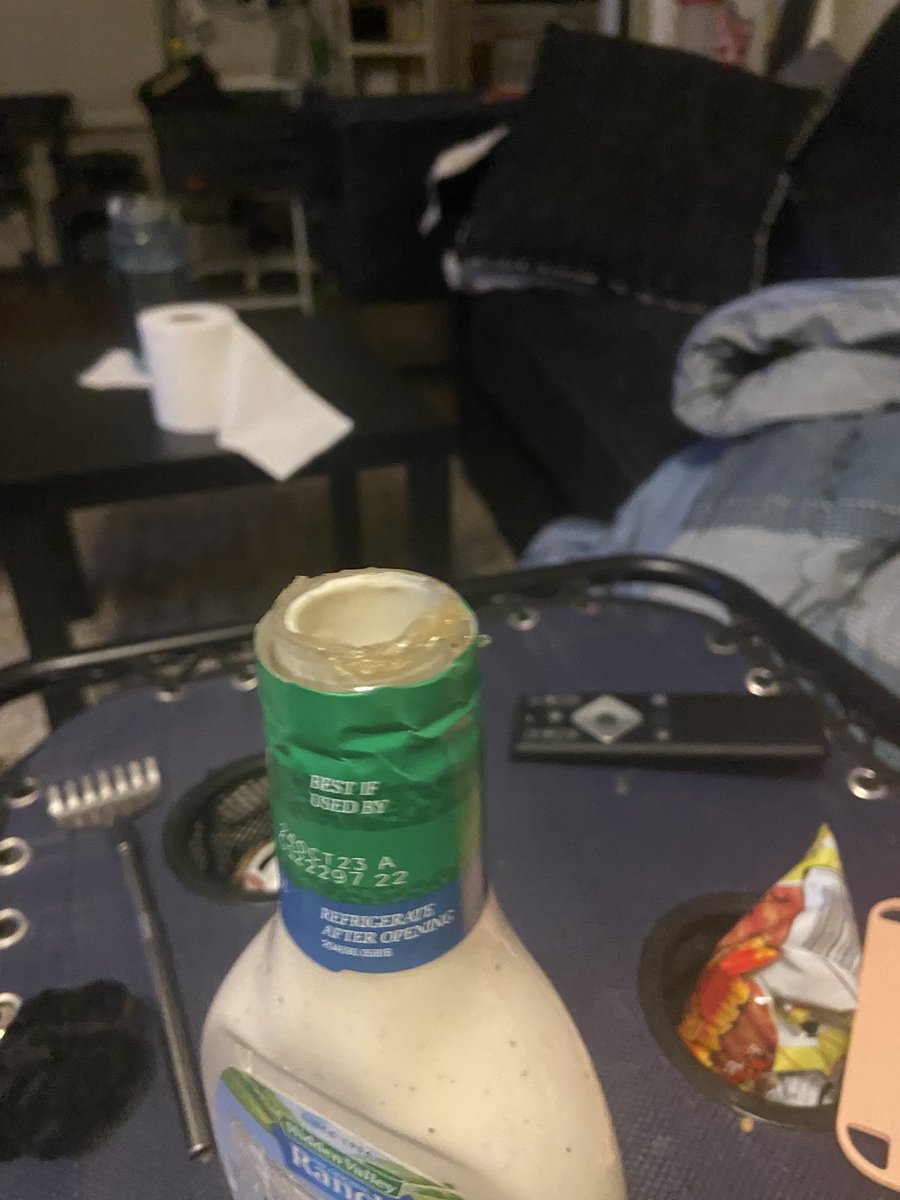 _kphipps's tweet photo. @hiddenvalleey i was polite to the worker but this is gross. My local store has been out for a few days and I’m wondering if contamination is the reason. https://t.co/8mhpwbvlWy