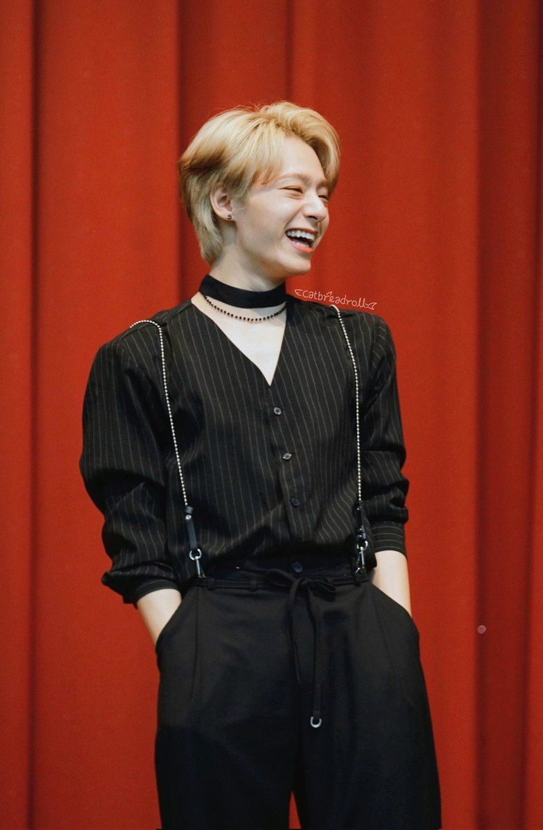 IntoAFandom's tweet photo. Hwanwoong you are talented
Hwanwoong you are handsome
Hwanwoong you are special
Hwanwoong you are kind
Hwanwoong you are passionate
Hwanwoong you are driven
Hwanwoong you are strong
Hwanwoong you are brave

Hwanwoong you are loved.

🤍

#Hwanwoong_WE_LOVE_YOU #HwanwoongBestDancer https://t.co/Fckr77sBnG