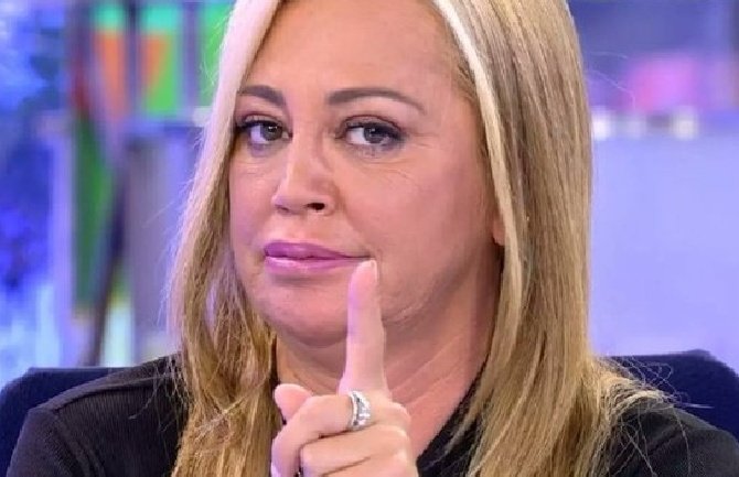 ConBatayPeineta's tweet image. Alguien le puede decir a Laura q 4 de 7 GHVip lo ganaron extranjerAs, q a 🇪🇸 nos la suda mucho el pasaporte y q se deje de decir trangalladas...Gracias  
Sensacionalismos no Bozzo #GHVIPDBT3
#GHVIP2O