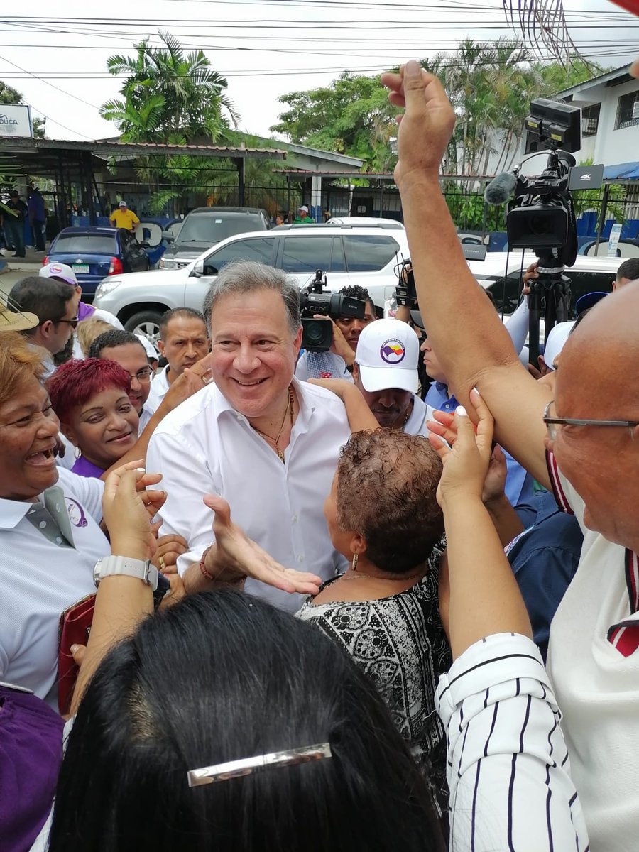 villalbalenin19's tweet photo. Felicidades a los amigos @JC_Varela @AlcibiadesVV @AbelardoAbdiel que hoy salieron número 1,2,3 como candidatos al Parlamento Centroamericano por el @panamenistas 
@alexislomba2024 @emasciel @ErubeyCai @Carl_freud @Aramis27m 
#ArraijanComoTeQuiero #Volveremos https://t.co/7PcFsV3JwQ