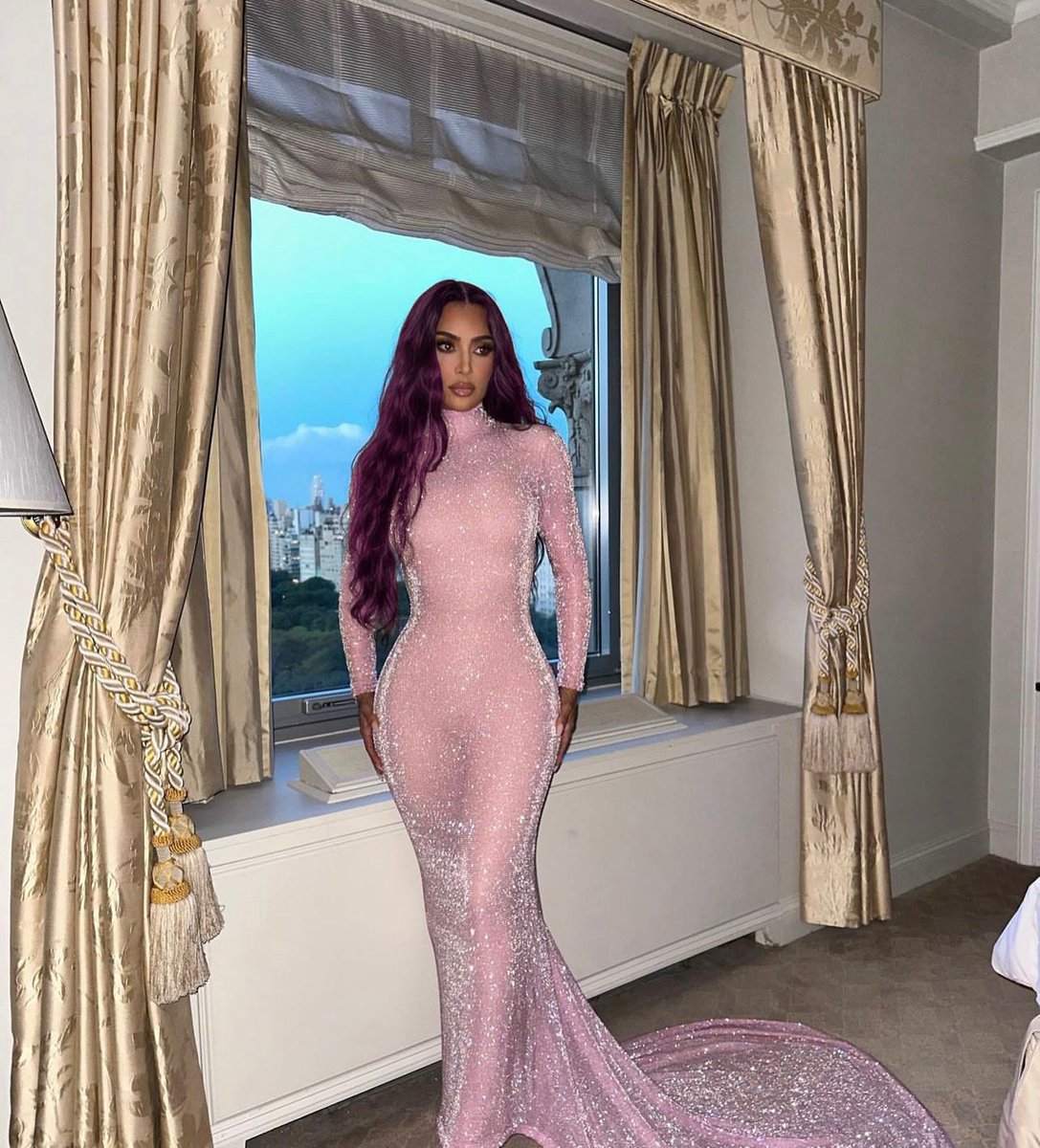 JamilaSkai's tweet image. THE PINK-PRINT, FUCK THE BLU-PRINT, IM REALLY WHAT THESE HOES ASPIRE GOT THEM COPYING CALL EM THE REPRINT🩷🦄 #CATCHIT #CLOCKIT #REUNIONDAY #WAGSLA #PinkFriday2