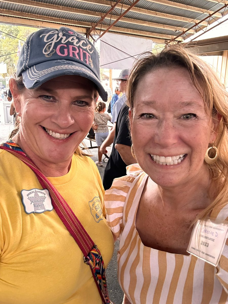 CHS_Deatherage's tweet photo. Last day to work the fair. Had a good day and saw a lot of friends. #walked3miles #readyfornextyear https://t.co/IVNVb7p3Vu