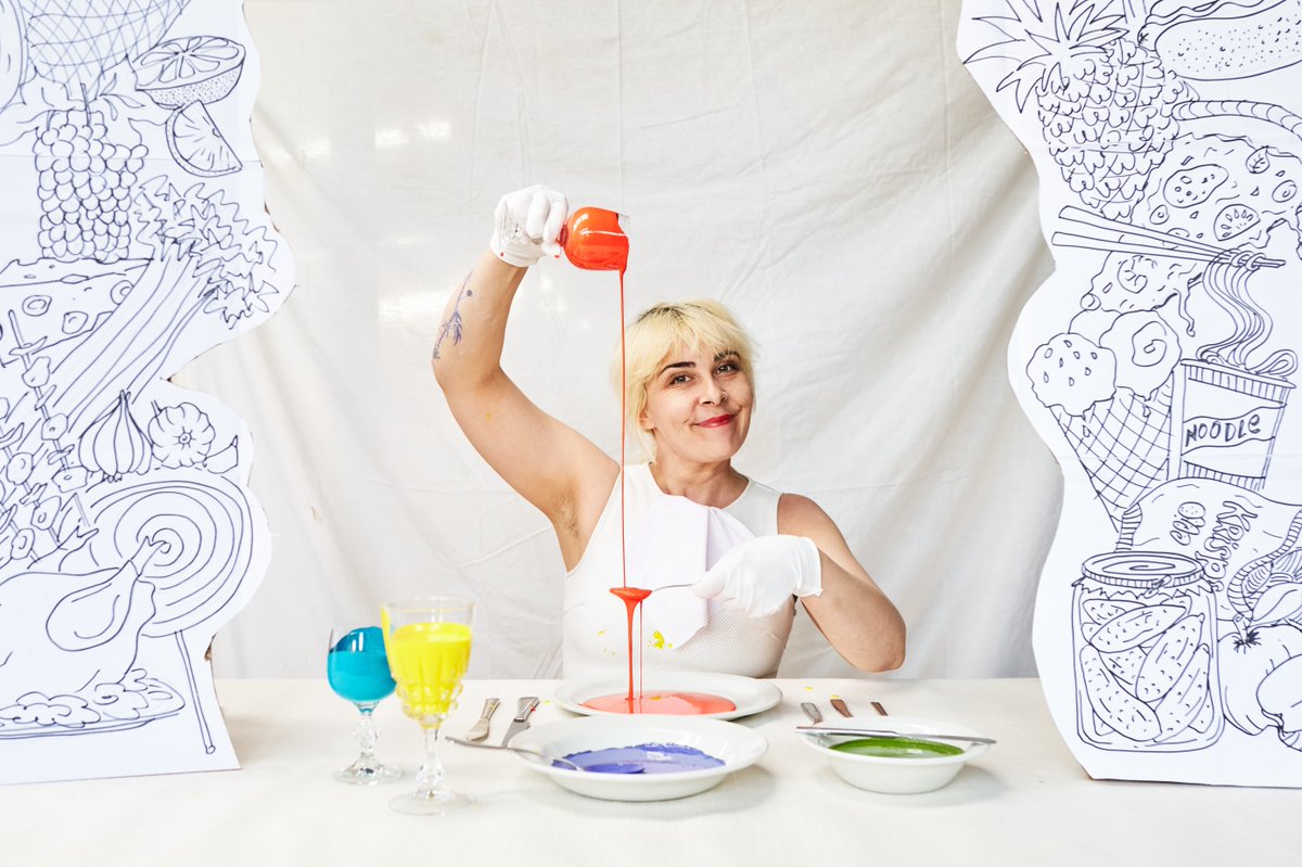 This Lift Off! Festival, join artists Edith Perrenot and Rebecca Holmes to create a delicious artwork of your favourite food 🍇🍰 📅 4–6 October ⏰ 10:00 am – 1:00 pm 📍 Centre for Learning and Discovery, TMAG ✨ All ages Program: tmag.tas.gov.au/liftoff 📸: Lucy Parakhina