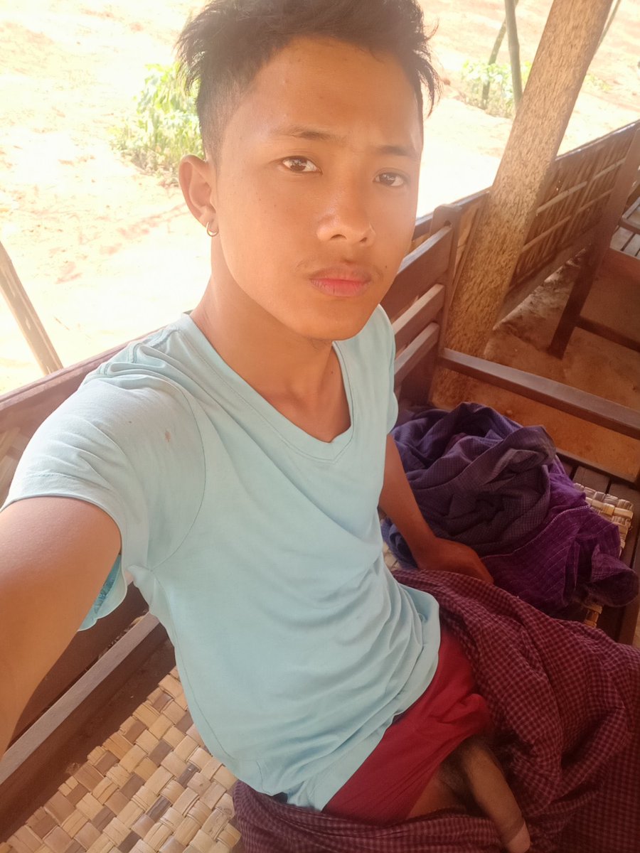 MgNyan54720469's tweet photo. ချိရာလေ https://t.co/tE0kiaGxKO