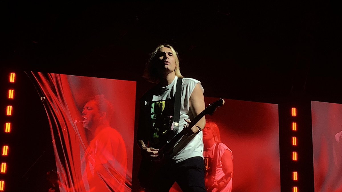 siobhant6's tweet photo. Some pictures from #BUSTED glasgow! Amazing night! Well done boys! https://t.co/RyvFMavjyF