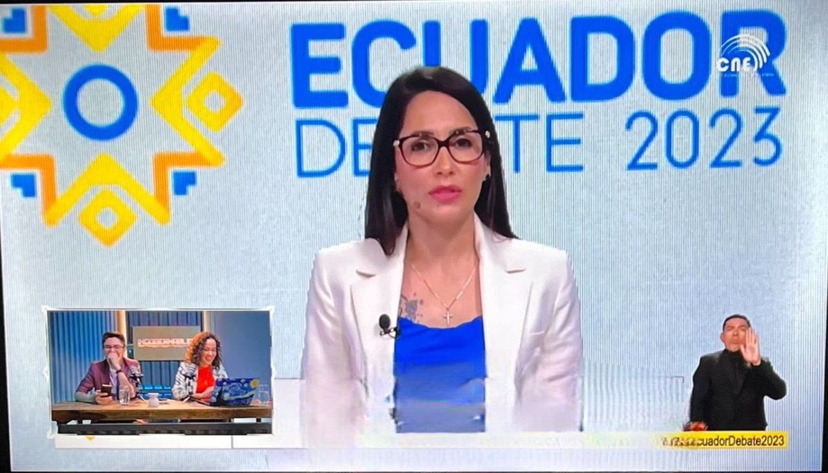 Leoorlandoa's tweet photo. Siempre orgullosos del compromiso, inteligencia y convicción de servicio de nuestra Presidenta @LuisaGonzalezEc

Manabí te apoya querida Presidenta💪🏽♥️💚🤍 

#PorElBienDeTodos 
#EcuadorVencerá 🇪🇨
#Debate2023 https://t.co/cZKuZowCAn