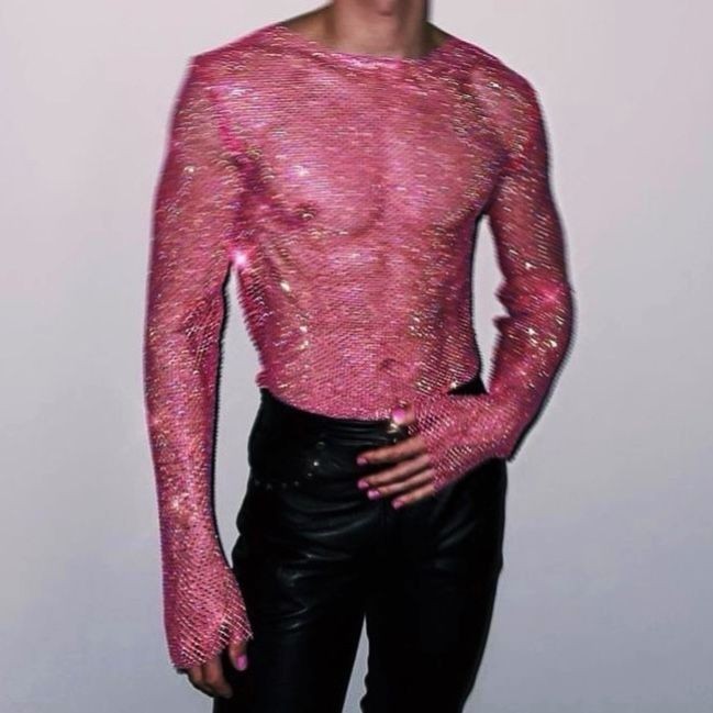 Atrasado pra caralho, mas esse foi o look pro último dia do The Town. Os shows hoje estão sensacionais, minha voz inexistente e hoje é o dia de levar marmitão pra Busan. 👀🤣 

#TheTownRP23