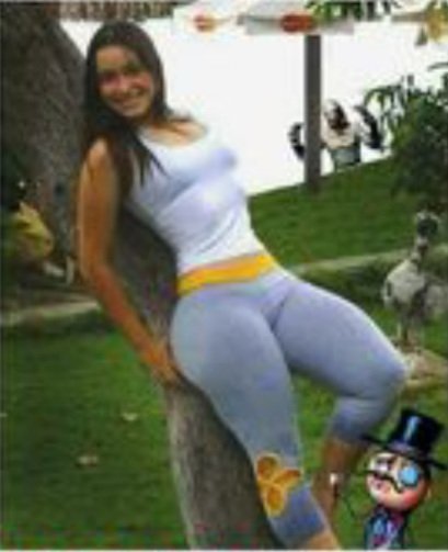 Cuenta la leyenda que hay monstruo en esta foto 
Tengo meses viéndola y aún no lo encuentro 🙄😏🤔😁