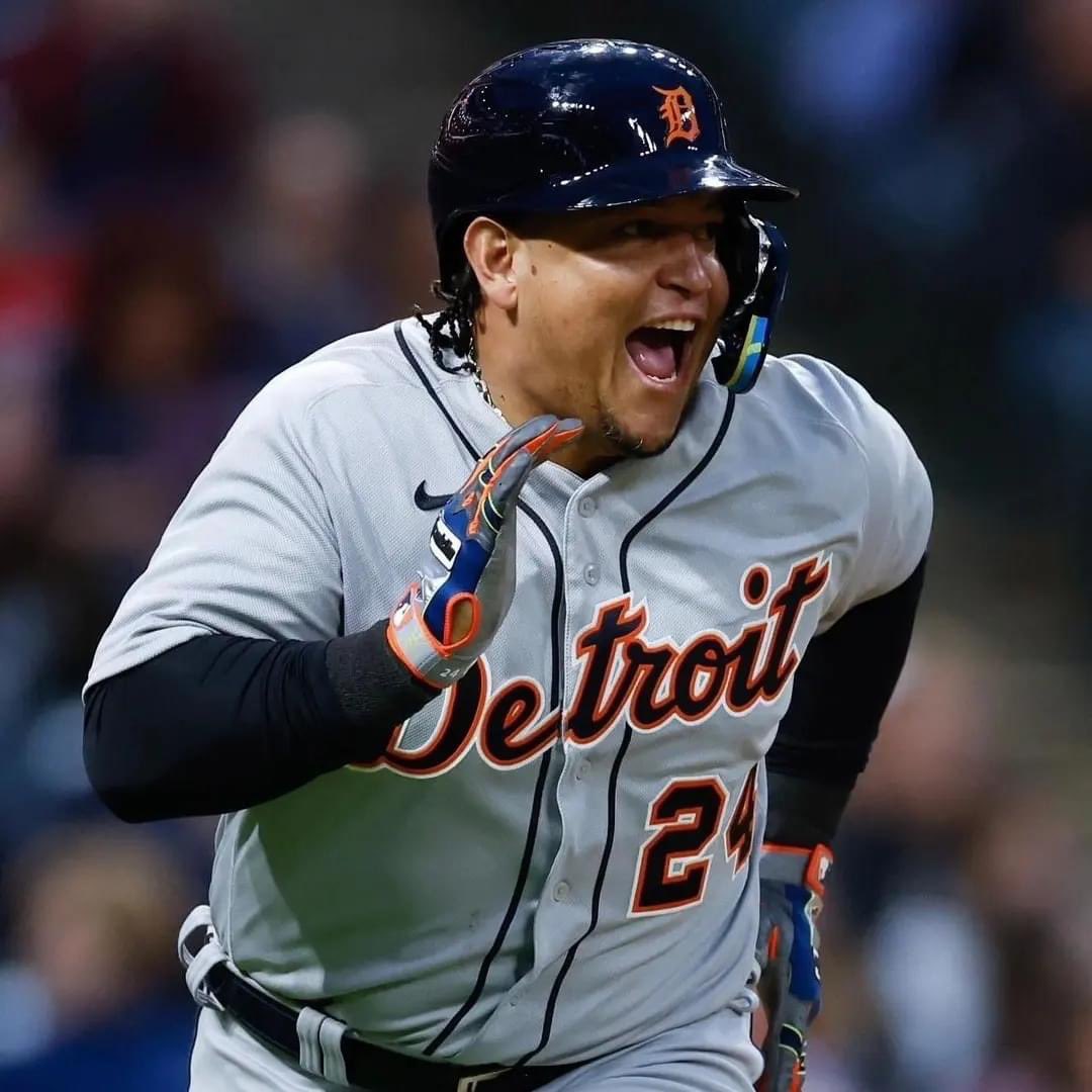 DarcysLucena's tweet photo. ¡Gracias, leyenda! #Miggy https://t.co/XOXlICMjF1