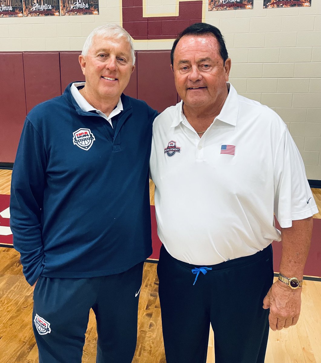 Thanks to Coach Showalter for inviting me to speak at USA 🏀 Clinic in Houston.