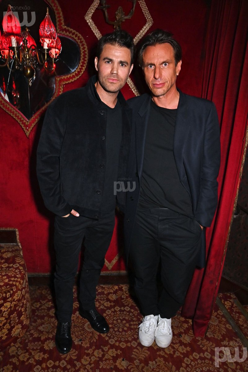 CPW_Midia's tweet photo. 📸|| PAUL EM PARIS

#PaulWesley e #ErikTorstensson participam da festa secreta do Mert Alas And Seventy One Gin para celebrar a Paris Fashion Week em 1º de outubro de 2023 em Paris, França. https://t.co/dVqcOZ0S0e