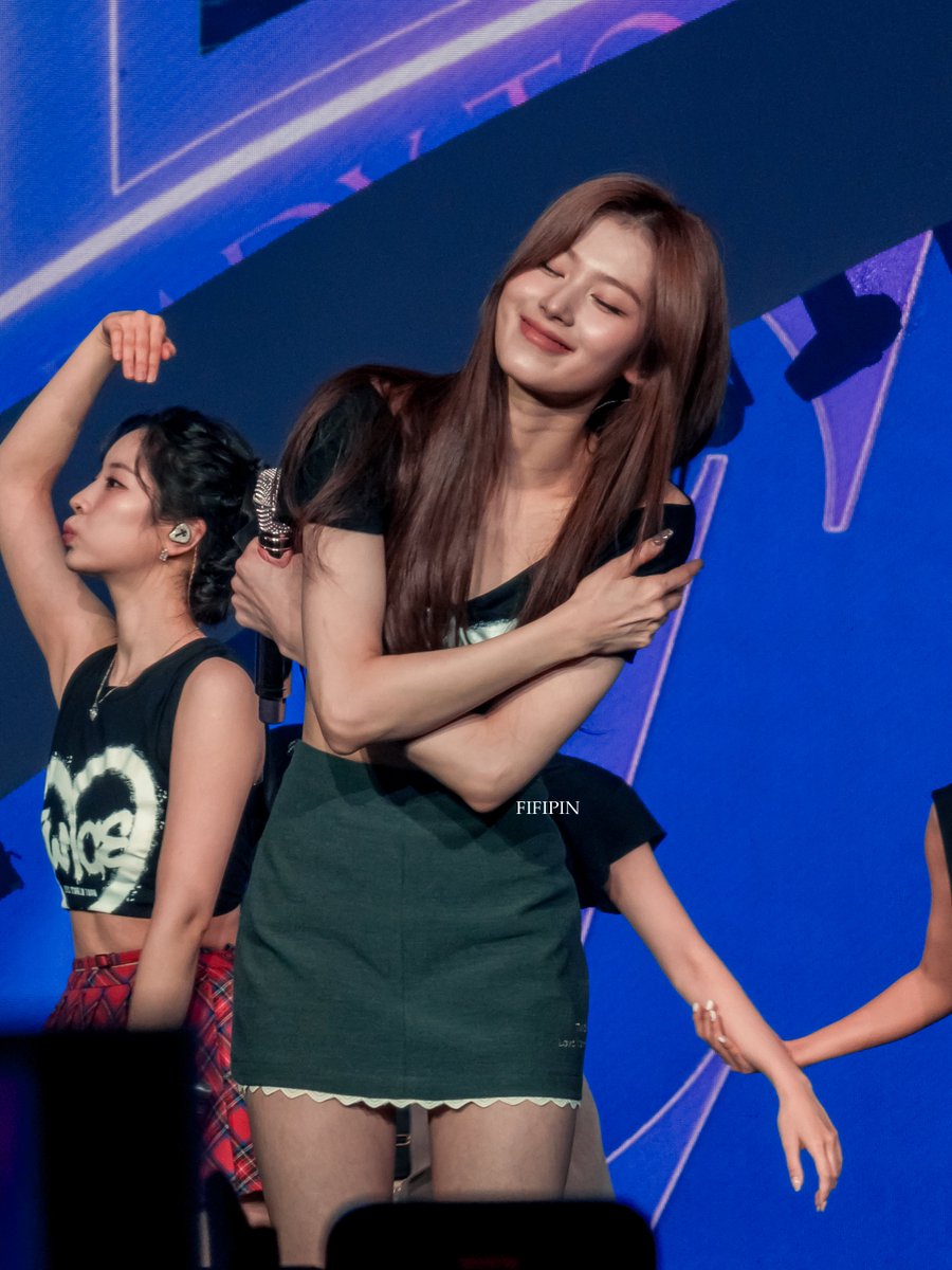 FIFIPIN's tweet image. 230923 Ready to Be in Bangkok Day 1

#TWICE #트와이스 #SANA #사나 #READYTOBE #TWICE_5TH_WORLD_TOUR_BULACAN #TWICE_5TH_WORLD_TOUR #TWICE_5TH_WORLD_TOUR_BANGKOK