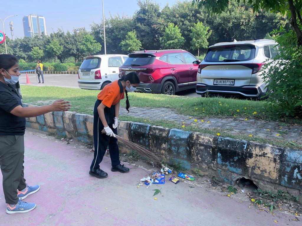 SchoolGyanshree's tweet photo. To pay homage to Mahatma Gandhi and to emphasize his teachings, Gyanshree School organised a series of activities on the 154th birth anniversary of Mahatma Gandhi. https://t.co/10QLHPIyvD