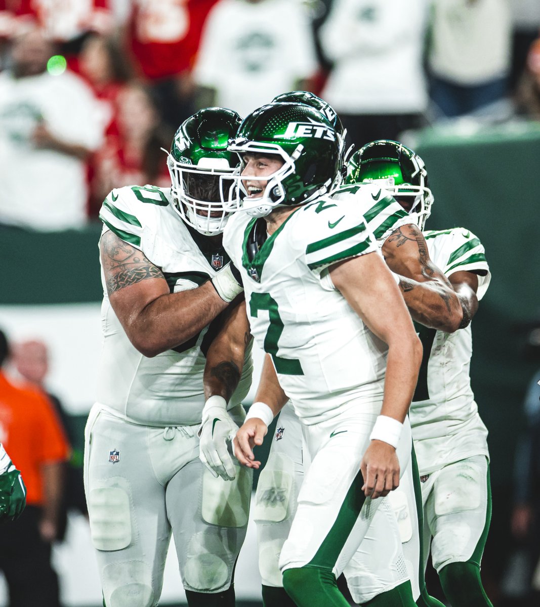 nyjets's tweet photo. .@ZachWilson gave everything he had last night https://t.co/WsrQgKPDZI