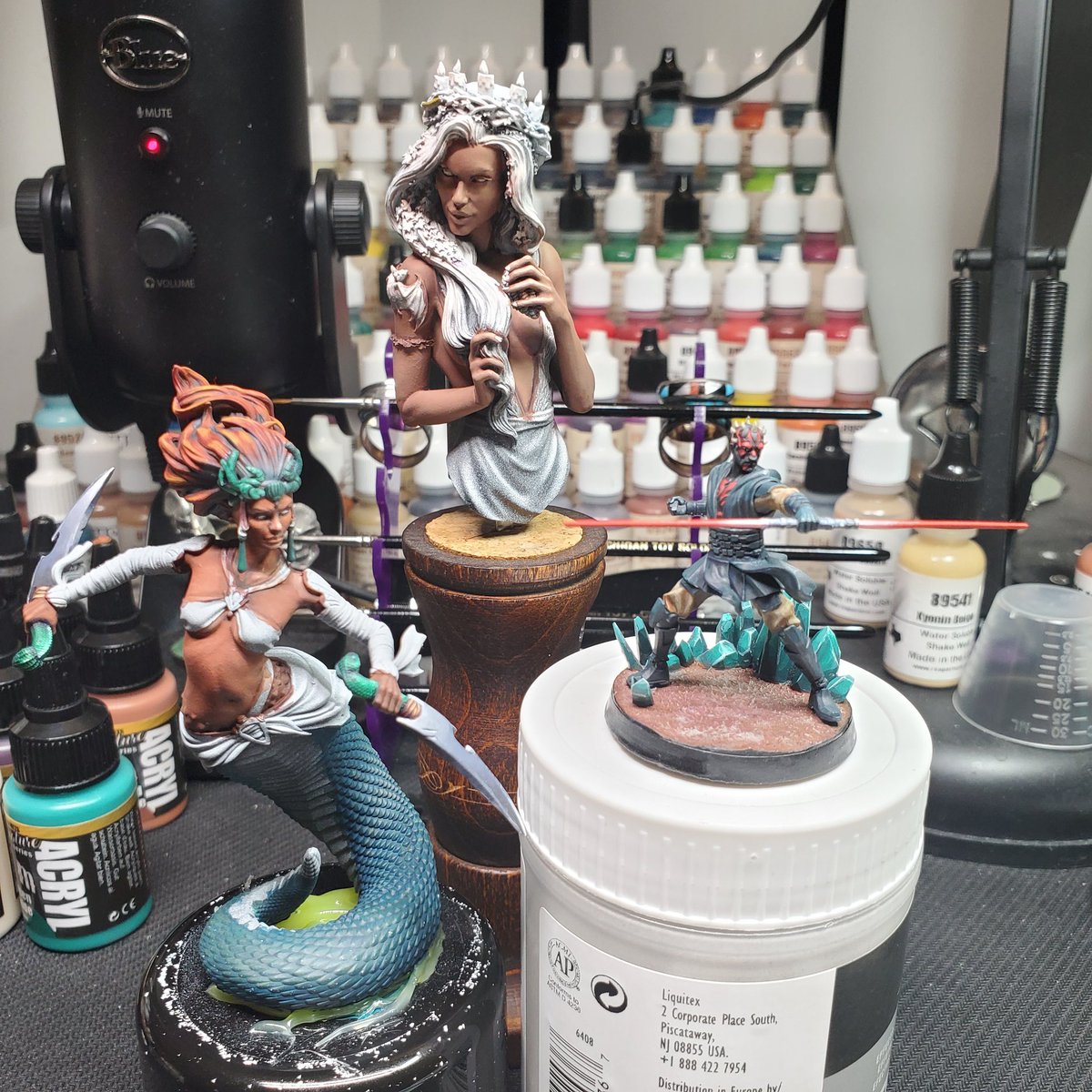 WickedElf_Minis's tweet photo. This week's painting projects wips https://t.co/Jj98puYMak
