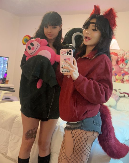 KND numbuh 3 &amp; FNAF Foxy @tiffanobi https://t.co/wFsOBW7AuM<a class="tags" target="_blank" title="On Twitter" href="/?out=eyJ0eXAiOiJKV1QiLCJhbGciOiJIUzUxMiJ9.eyJpYXQiOjE3MjE1NDE5NjQsImlzcyI6InR3cG9ybnN0YXJzLmNvbSIsIm5iZiI6MTcyMTU0MTk2NCwiZXhwIjoxNzUzMDc3OTY0LCJyZWRpcmVjdF91cmwiOiJodHRwczovL3R3aXR0ZXIuY29tL3RpZmZhbm9iaSJ9.Wa9SZIP-2ht8czBStnO6fd83nNqkpZCvTEOe1qMU8SV1nrBfwBJGOEY1zjWAt0OUz-RKuX01lWKSYN6g_aQW3A">@tiffanobi</a>