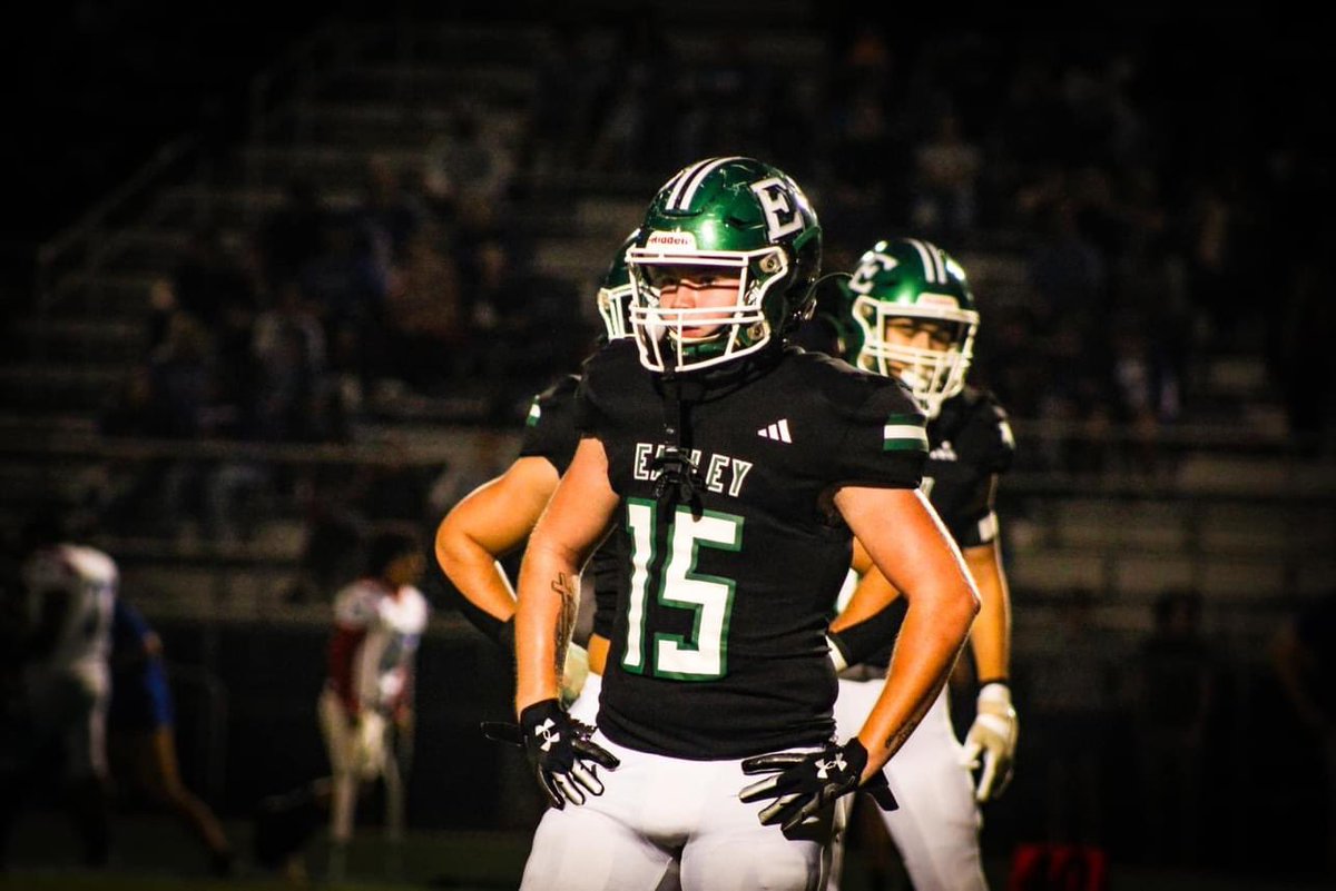 TE/MLB/LS.offense/defense/ST mid season highlights. C/O 2025.  5’11/ 185        <a href="/CoachSHouston1/">Sam Houston</a> <a href="/JakeChilders_12/">Jake Childers</a> <a href="/clintfreeman/">Clint Freeman</a> <a href="/coach_jdurrah/">Jordan Durrah</a> <a href="/EHS_GamedayLIVE/">EHS_Gameday</a> <a href="/RecruitEasleyFB/">Easley High School Football Recruiting</a>  

hudl.com/v/2LjThY