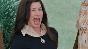 Aquí la candidata soy yo, no Rafael Correa