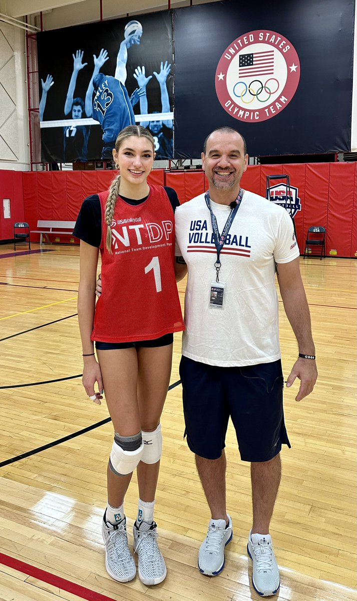 AlevokHazel's tweet photo. Grateful for an AMAZING @usavolleyball NTDP Fall Training Session in Colorado‼️🏐🇺🇸🏆
•
#usavntdp #usavolleyball #imgvolleyball #winners #pathtothepodium https://t.co/4VMaoWLPpx