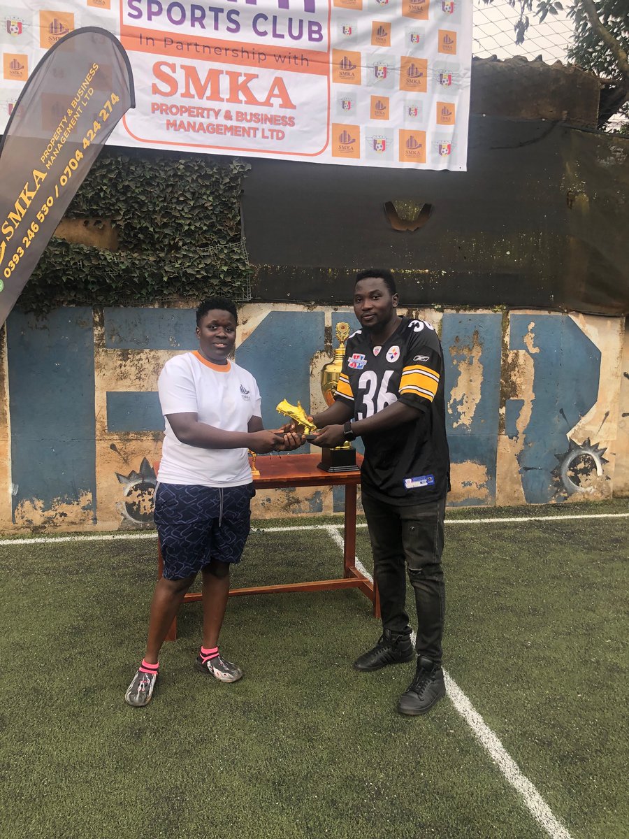 funfitofficial1's tweet photo. Best keeper n Top scorer #Funfitsportsgala https://t.co/OR8LslKd8J