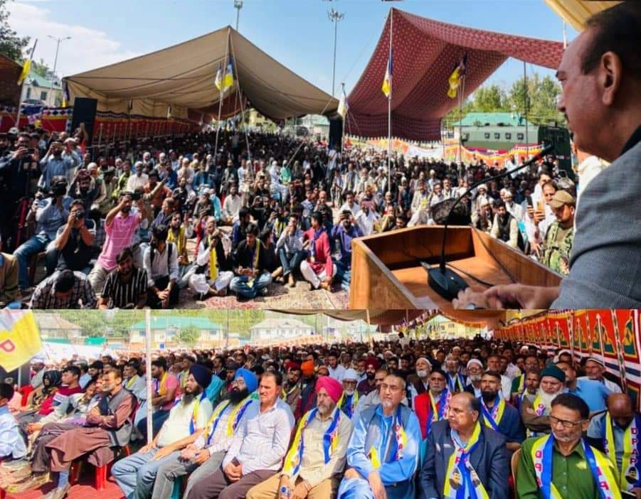 GMSaroori's tweet image. Democratic Progressive Azad Party (DPAP) led by former Chief Minister Ghulam Nabi Azad on Sunday Celebrated  'One Year of DPAP' at Municipal Park Jawahar Nagar Srinagar. #DPAP #OneYear #GhulamNabiAzad #GMSaroori #Saroori #Inderwal