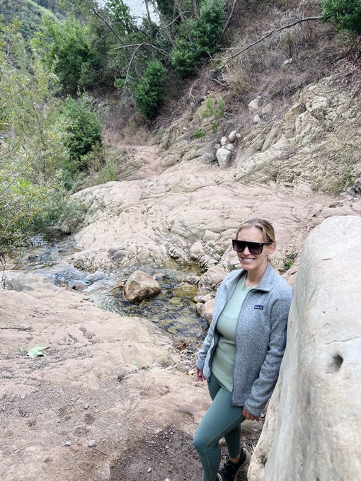 Today was a good day for a great hike🏔 https://t.co/ZbJJIZLfBk<a href="/tag/newprofilepic"class="tags"><span>#newprofilepic</span></a>