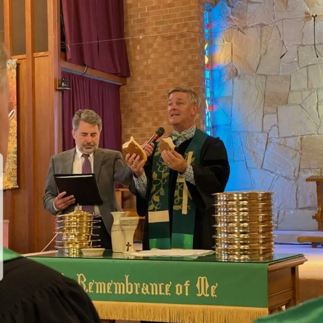 MaloneUPres's tweet photo. It was a joy and blessing to worship and partake of Holy Communion with friends at John Knox Presbyterian Church today. Thank you to the Rev. Dr. Michael W. Smith for welcoming the Millers once again and inviting Dr. Miller to share a sermon. https://t.co/U0hDS3OVlA