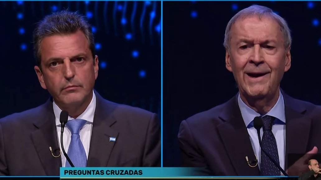 JSchiaretti's tweet photo. No se trata de quitar subsidios a los que lo necesitan, se trata de acabar con que el AMBA sea privilegiado, porque como expresé antes, los subsidios de transporte el 75% se los lleva el AMBA.
Los argentinos bancamos a Edenor y Edesur porque es la única empresa nacional que presta el servicio de luz y el gobierno nacional le condonó 120 mil millones de pesos de multa. Y también bancamos a AYSA, que es la única empresa nacional que presta servicios solo en el AMBA. Esto es lo que yo quiero redistribuir y no es para quitarle nada a nadie, sino para que seamos equitativos y seamos un país federal en serio. #Debate2023 #SchiarettiPresidente #ElVotoQueVale #UnPaísNormal