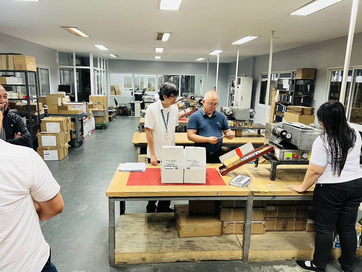 LTOPhilippines's tweet photo. LTO chief Vigor D. Mendoza II leads a prompt 5:00 AM inspection at the Plate Making Plant, diligently overseeing operations to expedite backlog resolution, emphasizing the agency's commitment to efficient public service delivery.
#LTOPhilippines
#LTOPH
#WorkingLTO https://t.co/qAyznU6YYH