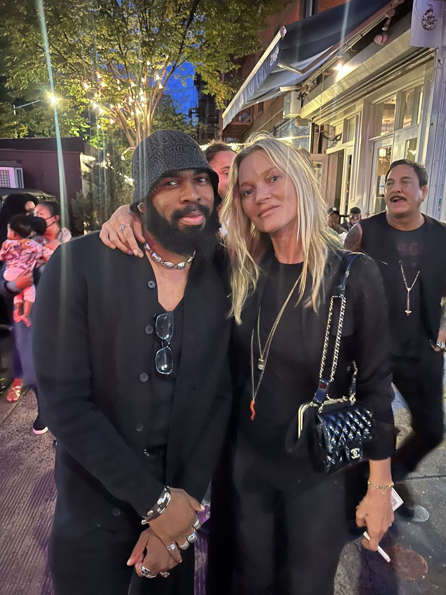 Saint Shannon tweet media