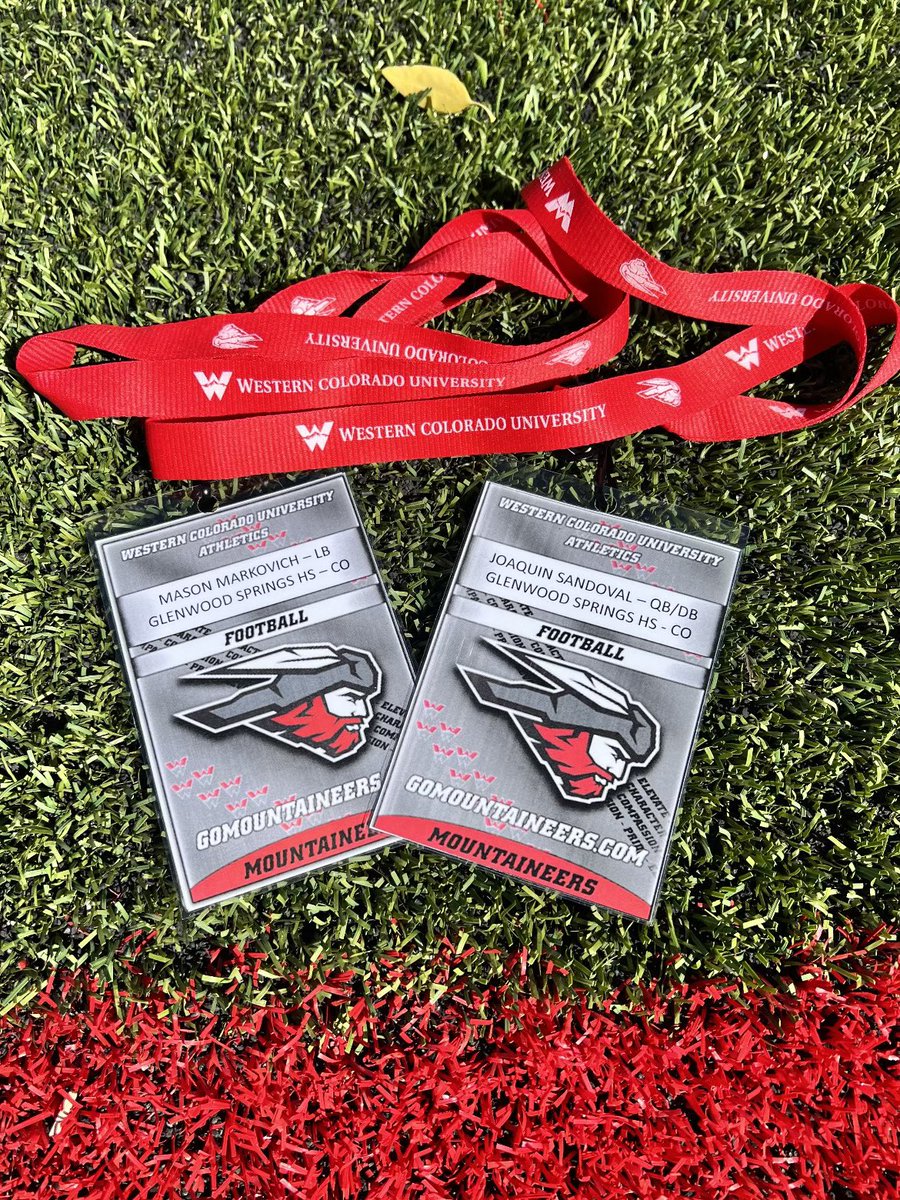 Joaquin7Sando's tweet photo. Thank you for the game day invite @Jas_Bains_12 @joemclain13 Impressive win over a strong a rival, loved the atmosphere! Homecoming did not disappoint!! #MountUp #thinaircrew #blackoutgame https://t.co/02Ny09vXQQ