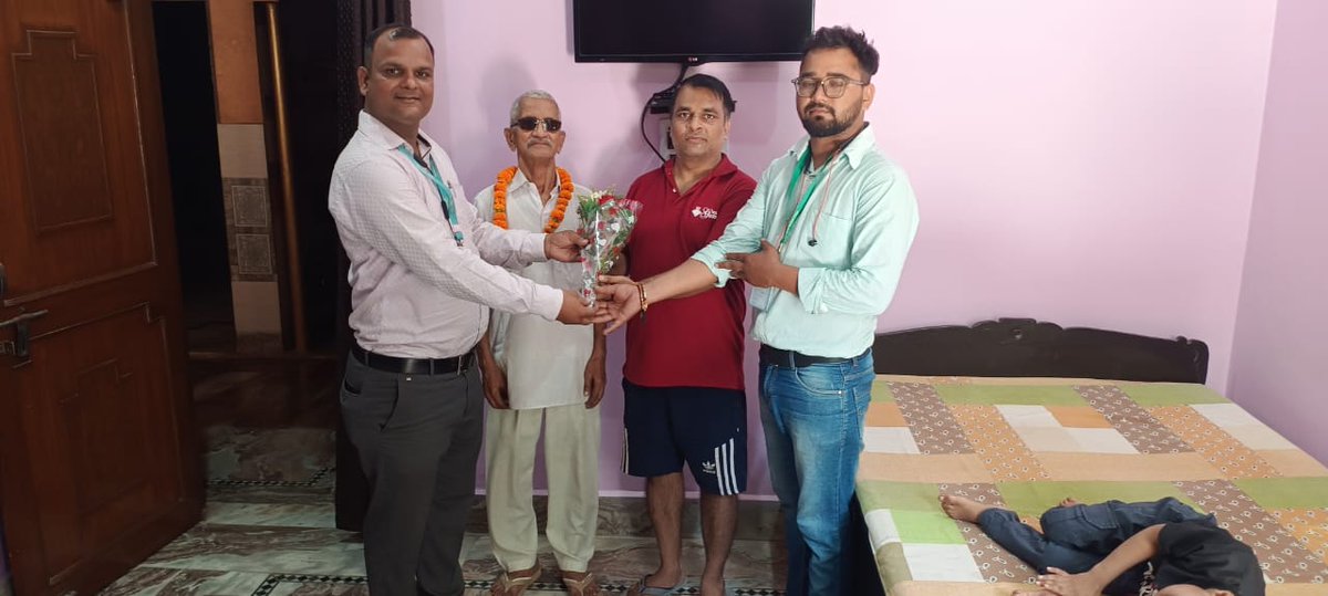 Subhash10061984's tweet photo. I am proud to be the first customer in the Loni area of Jio air fiber. Mr. Mahesh Singh Rathore, Akhil Mehra &amp; team did a great job to install Jio air fiber at my home in Gulab Vatika, Loni and guided me perfectly and gave me a demo as well.
Thanks to all the team members Loni. https://t.co/b3XmoEKThy