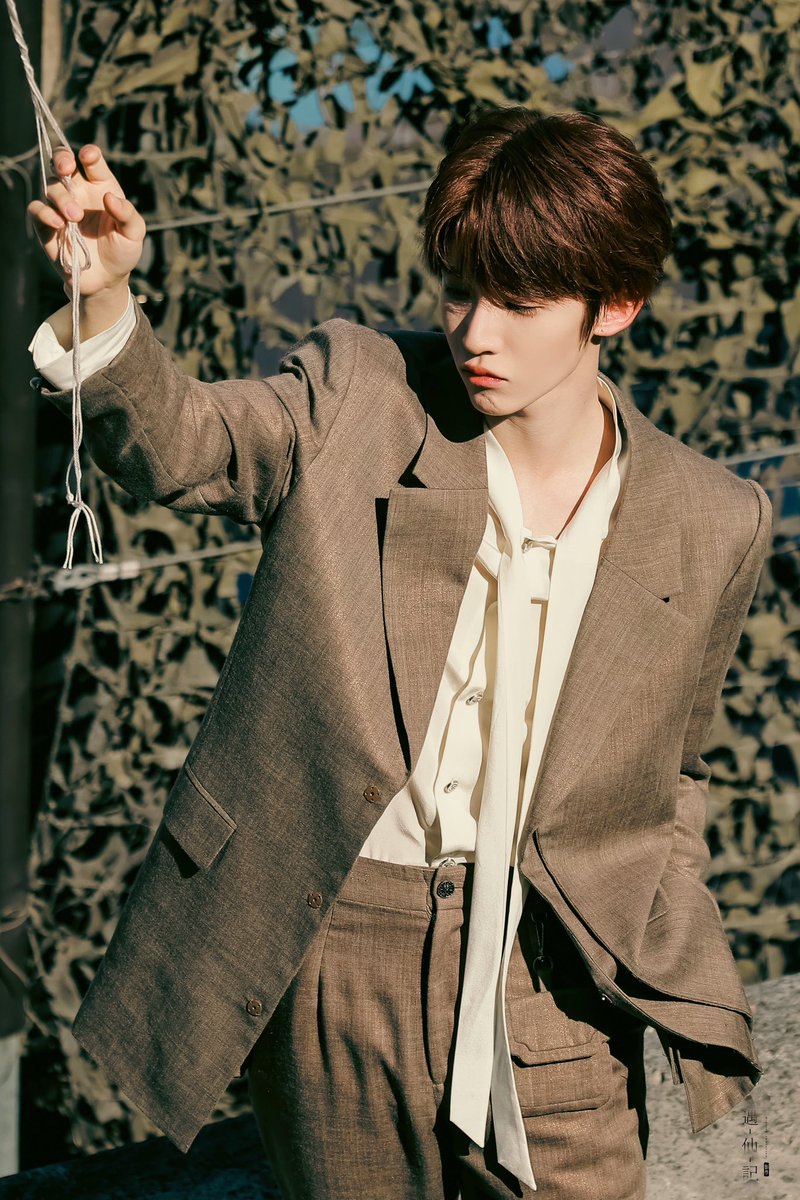 G_Charlie_Liuyu's tweet image. 20231001  I fell in love with you at first sight💕
Cr.遇仙记·刘宇

m.weibo.cn/status/4952340…

#LiuYu #刘宇 #リュウユ
#리우위 #หลิวอวี่ #LưuVũ