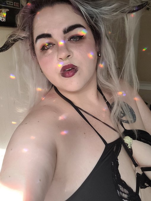 Took a bunch of photos and video for OF ;) watch out for them in the next few days/weeks  https://t.co/e2eLPj0XZZ  #onlyfansbabe<a href="/tag/dragons"class="tags"><span>#dragons</span></a><a href="/tag/plussize"class="tags"><span>#plussize</span></a><a href="/tag/demons"class="tags"><span>#demons</span></a><a href="/tag/cosplayergirl"class="tags"><span>#cosplayergirl</span></a><a href="/tag/onlyfansmodel"class="tags"><span>#onlyfansmodel</span></a>