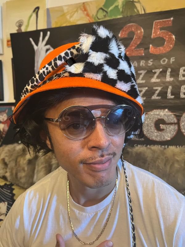 showtime24k's tweet image. ブリトニスピアズさん、レディガガさんなどなど⭐️の帽子職人、長谷川ゆか様にお会いする機会でした！会って10分でちょいそこ座ってって僕の頭で帽子創り始めてスゴい経験をさせて頂きました🤩🥹💖 #magichat #jamiroquai #showjikumamoto #star #orange #長谷川ゆか #帽子職人