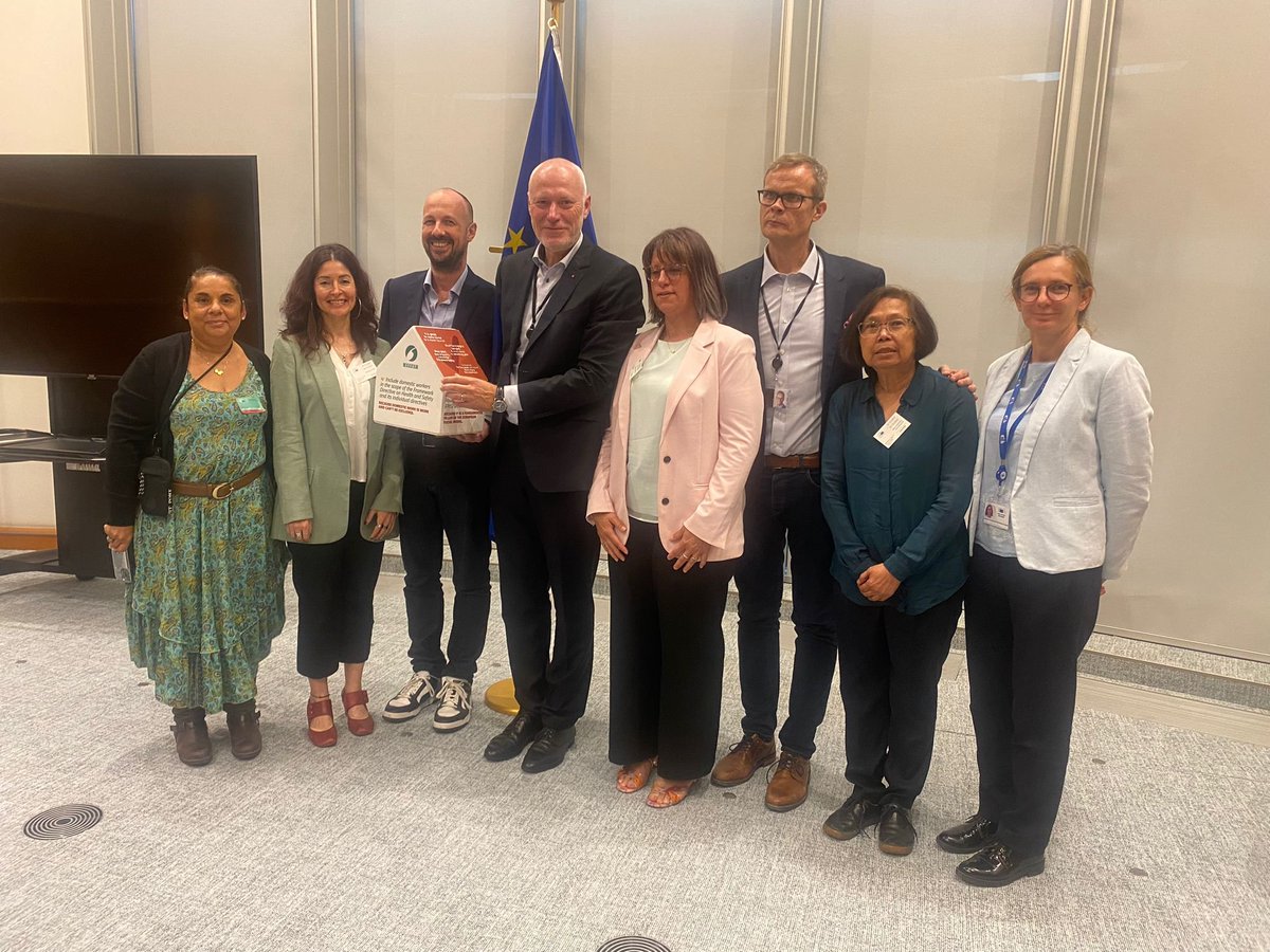 EFFAT_org's tweet photo. It's a wrap!

A productive session with some of the leading voices in the domestic work space. 

A new opportunity to reiterate EFFAT demands to improve recognition of #DomesticWorkers in Europe.
👉https://t.co/kmscS2toQq

Thank you to all participants and hosting MEPs. https://t.co/0Ixo4PgUAz