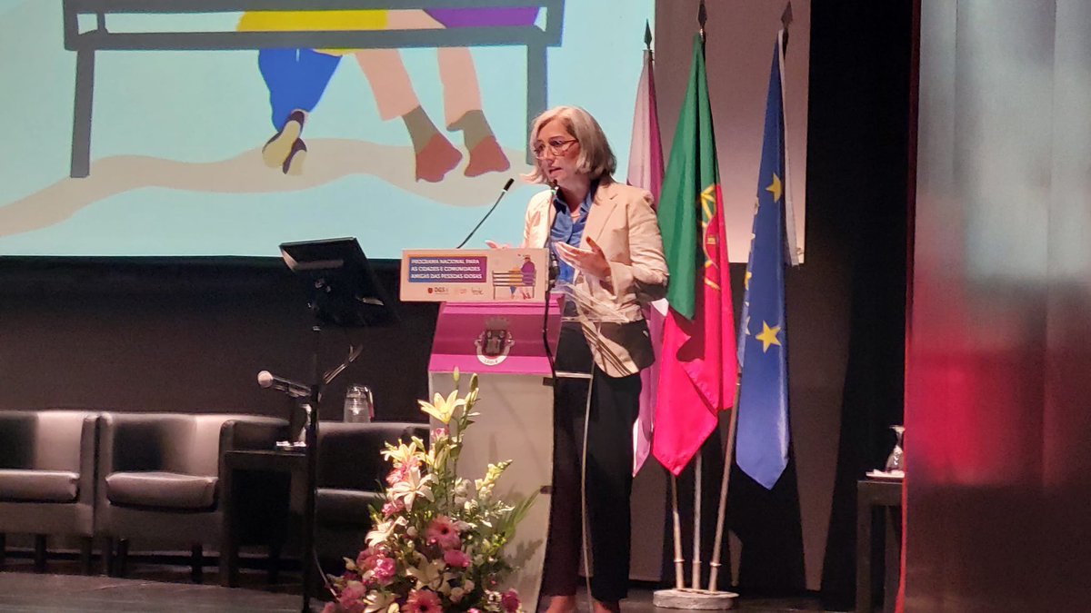 saude_pt's tweet image. "Assegurar o #envelhecimento ativo é aumentar a expectativa de uma vida 
saudável e com qualidade para todas as pessoas, incluindo as mais vulneráveis", disse @MargaridaID, em #Loulé, no encontro Development of National Age-friendly Cities and Communities Programme in Portugal.