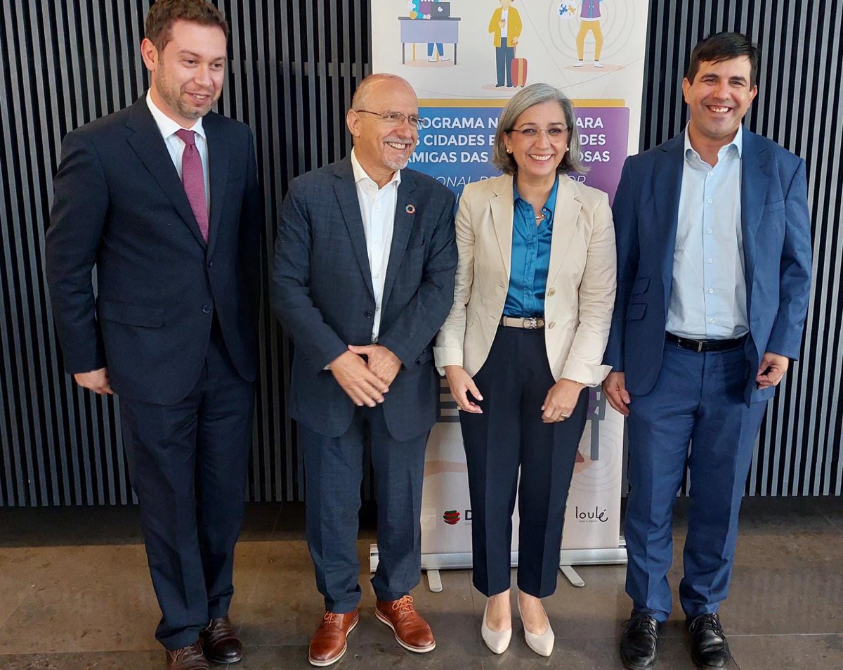 saude_pt's tweet image. "Assegurar o #envelhecimento ativo é aumentar a expectativa de uma vida 
saudável e com qualidade para todas as pessoas, incluindo as mais vulneráveis", disse @MargaridaID, em #Loulé, no encontro Development of National Age-friendly Cities and Communities Programme in Portugal.