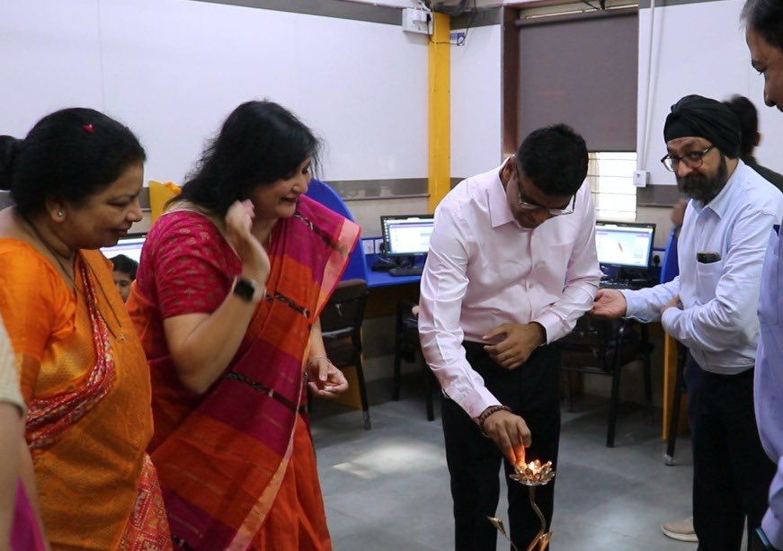 Dir_Education's tweet photo. A day to remember and rejoice!

Worthy DE @gupta_iitdelhi inaugurated DoE's maiden Language Lab today which has content for English,  Hindi and Sanskrit language. 

The Language Lab is designed to help students enhance all four language skills!

#ProudMoment https://t.co/cPROqi7coP
