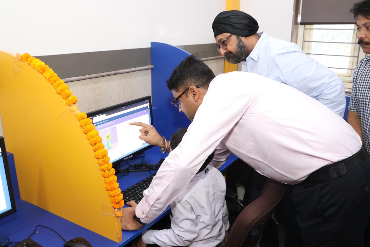 Dir_Education's tweet photo. A day to remember and rejoice!

Worthy DE @gupta_iitdelhi inaugurated DoE's maiden Language Lab today which has content for English,  Hindi and Sanskrit language. 

The Language Lab is designed to help students enhance all four language skills!

#ProudMoment https://t.co/cPROqi7coP