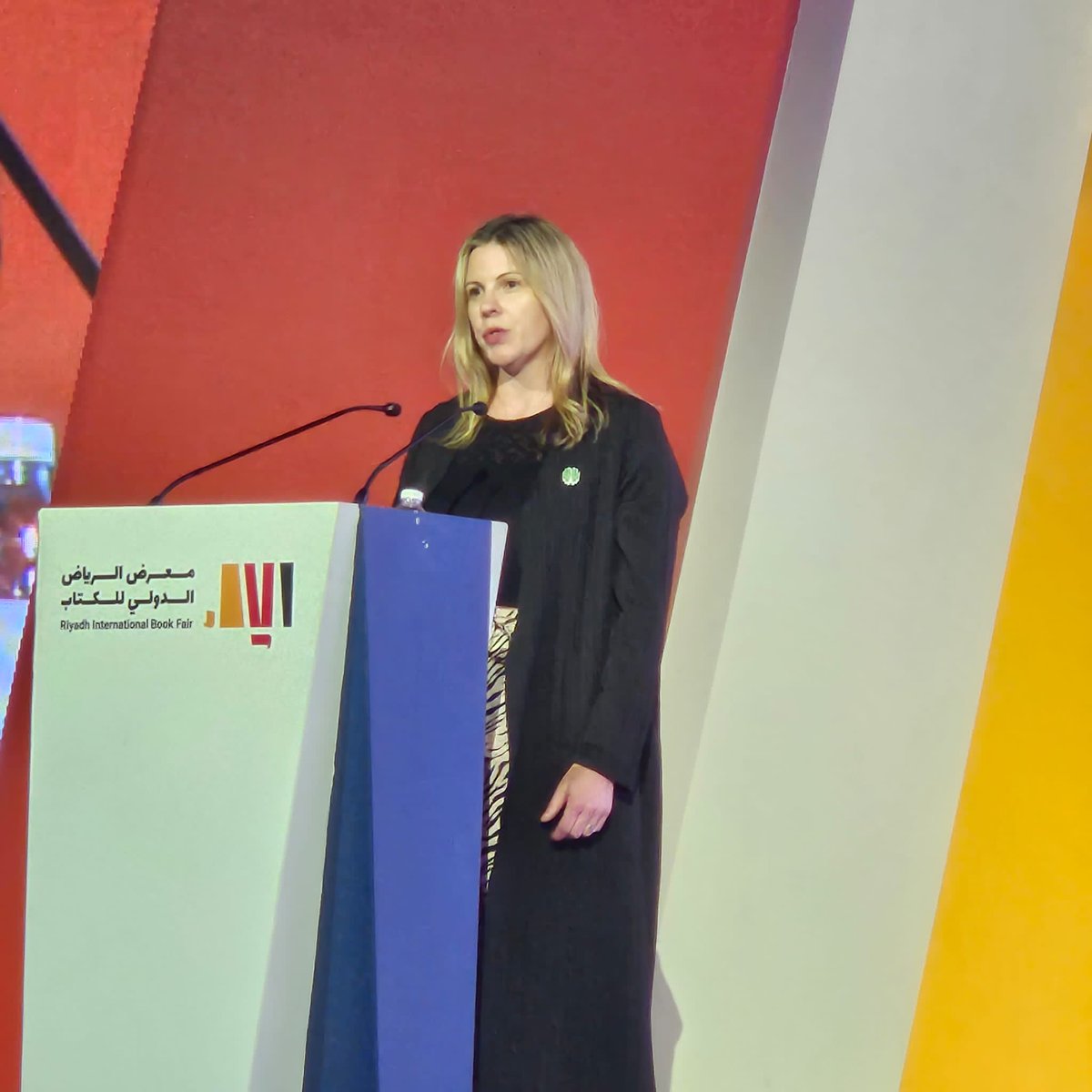 bookdata's tweet photo. Our Director of Book Research Hazel was invited to present on global book market data at the Professional Publishers Conference at #RiyadhBookFair. Really exciting times feat. incredible backdrops, & many thanks to @raffpublishing for being incredible hosts! #bookdata https://t.co/KmWhcNduxO