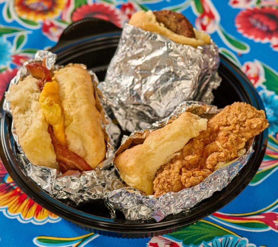 FBFivePoints's tweet photo. Mondays come at you quick, our express menu comes at you quicker. Get your favorite biscuits to go! Call 803-828-9458 or visit https://t.co/d4Q7uXHz4x to order. #express #pickup #carryout #togo #monday #mondaymood #eatfivepoints https://t.co/hgeAMyWzXZ