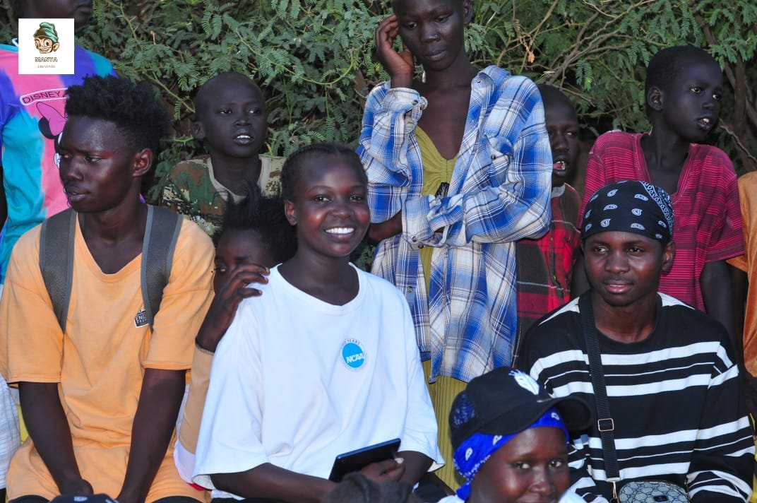 KakuwudFilms's tweet photo. Performing artists PLAY a huge role in refugee  community. Manya Creative Group is using participatory educative theatre to bring changes.@Officialkakuwud  we stand united to enhance their performance skills.@filmaidkenya @RGAMeyer @WeAreCohere_Org @Refugees @MudadiSaidi https://t.co/HKHvES6AZl